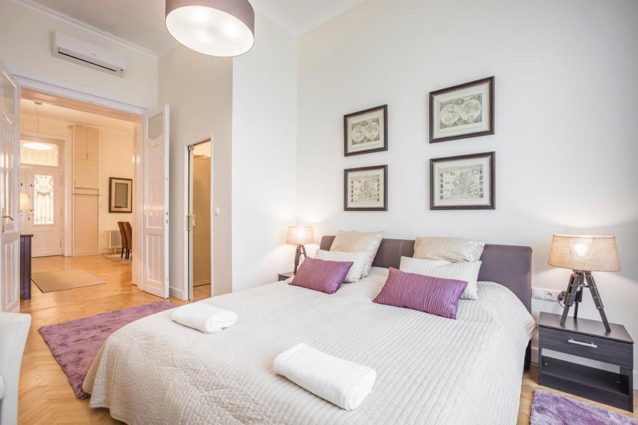 Modernized Unique Huge Central Apartment On 135Sqm Budapest Exterior photo